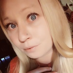 Meet your Posher, Sabrina